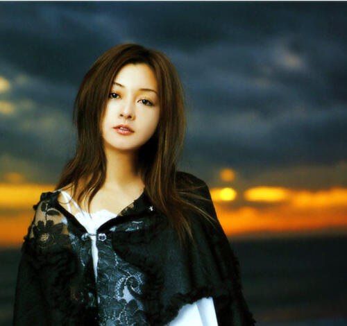 Mākii "H&MC" VS Tomiko Van "DAI",,,,,Pilih mana gan (yg suka cewe Jepang, Masup)