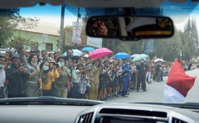 Inilah Pemandangan yang Dilihat dari Dalam Mobil RI-1 saat SBY berkunjung ke Sinabung