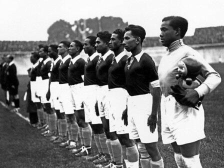 10 Jersey Timnas Terbaik Sepanjang Masa