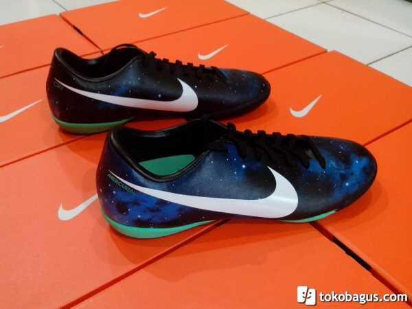JUAL SEPATU FUTSAL NIKE 100% ORI,MURAH DAN FRESH