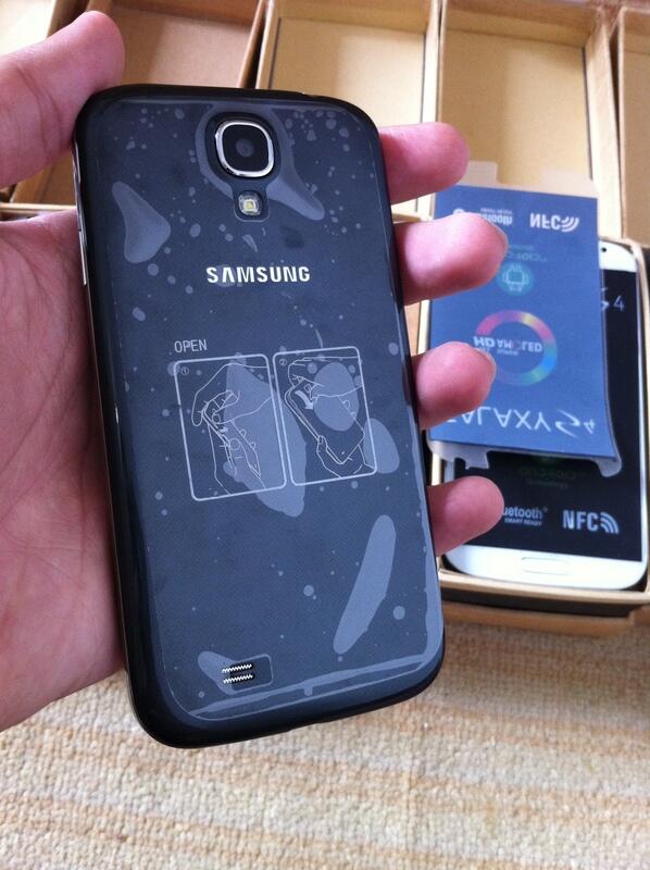 Samsung Galaxy S4 SuperKing 5" Kamera 13MP, Gorilla Glass, All Sensor Aktif, Bandung