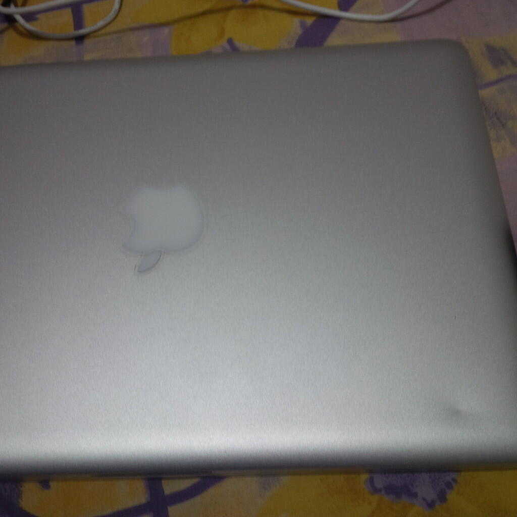 jual macbook pro 13" lengkap murah core i7 2,7ghz