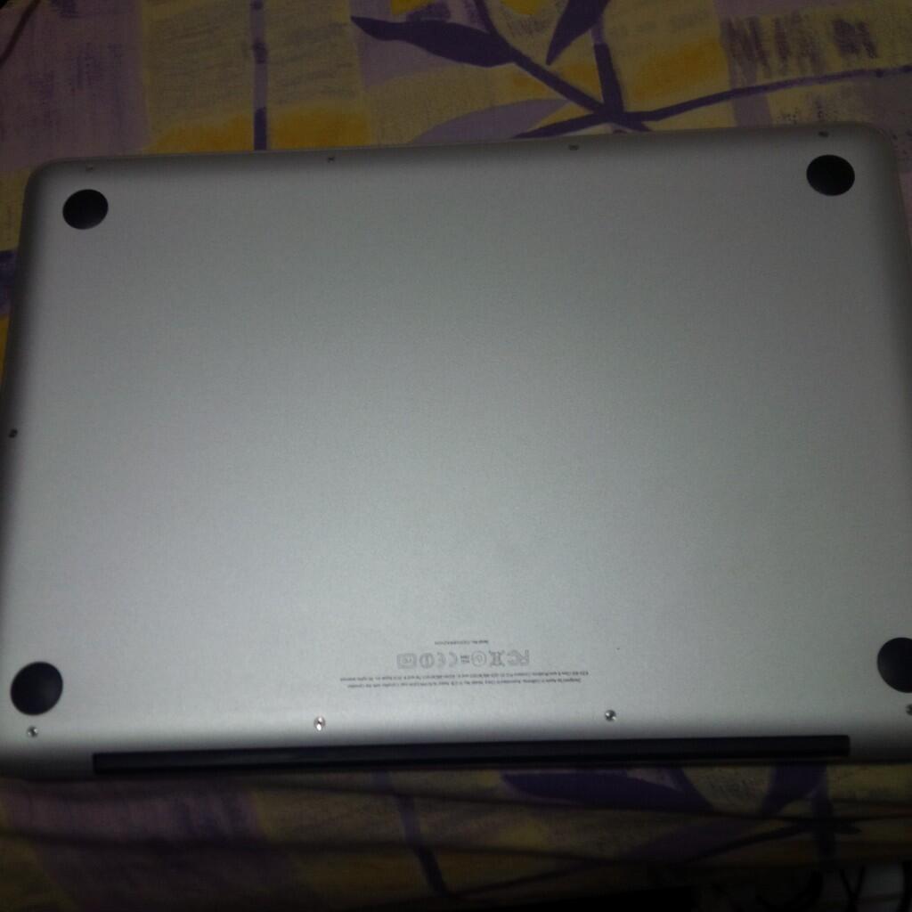 jual macbook pro 13" lengkap murah core i7 2,7ghz