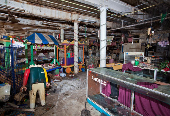 &#91;Serem Gan&#93; Pabrik mainan yang udah udah tutup !!