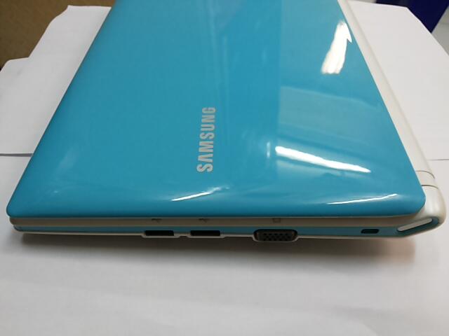 SaLe Netbook Samsung N148 PLUS Biru lengkap HD 250 RAM 2gb ,Batre awet Kondisi Mantap