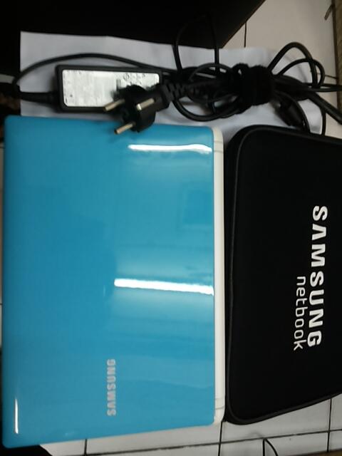 SaLe Netbook Samsung N148 PLUS Biru lengkap HD 250 RAM 2gb ,Batre awet Kondisi Mantap
