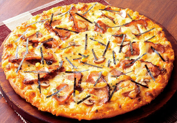 10 Pizza yang unik dari negeri Matahari Terbit