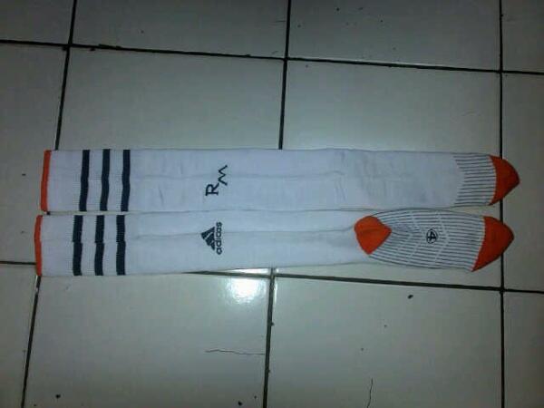 WTS lengkap, jersey+celana+kaoskaki grade ori gan. Ada separu futsal juga !!