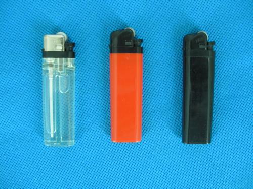 Ayo gan ngaku siapa perokok yang ga pernah kehilangan korek?