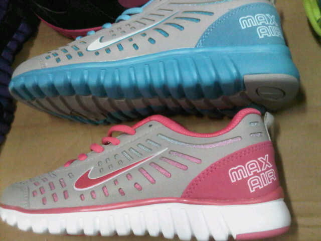 NIKE LADIES AIR MAX FULL BOX