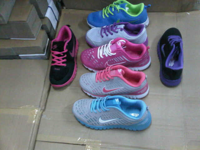 NIKE AIR MAX FOR LADIES FULL BOX