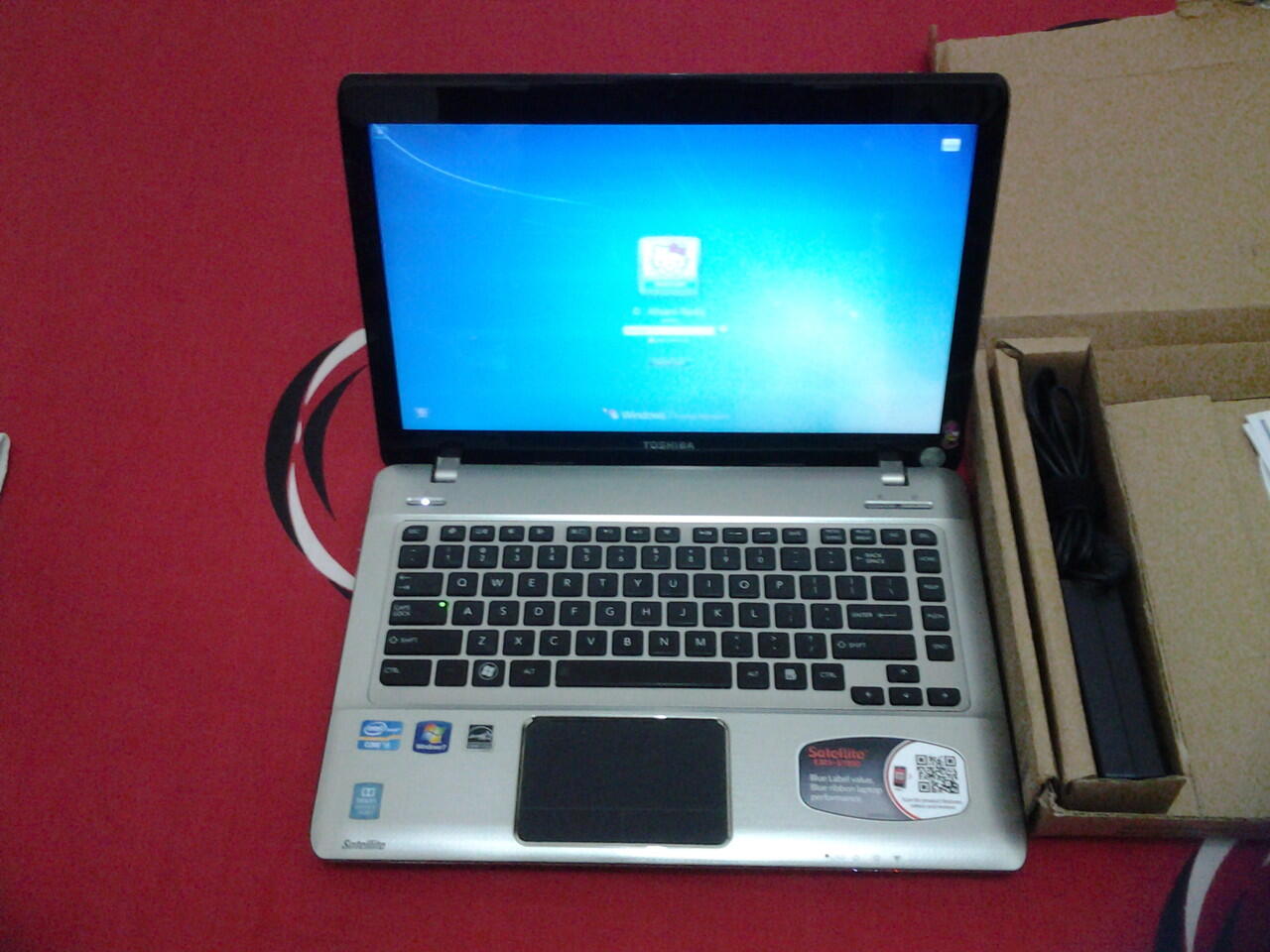 Toshiba Satellite E305-s1990x