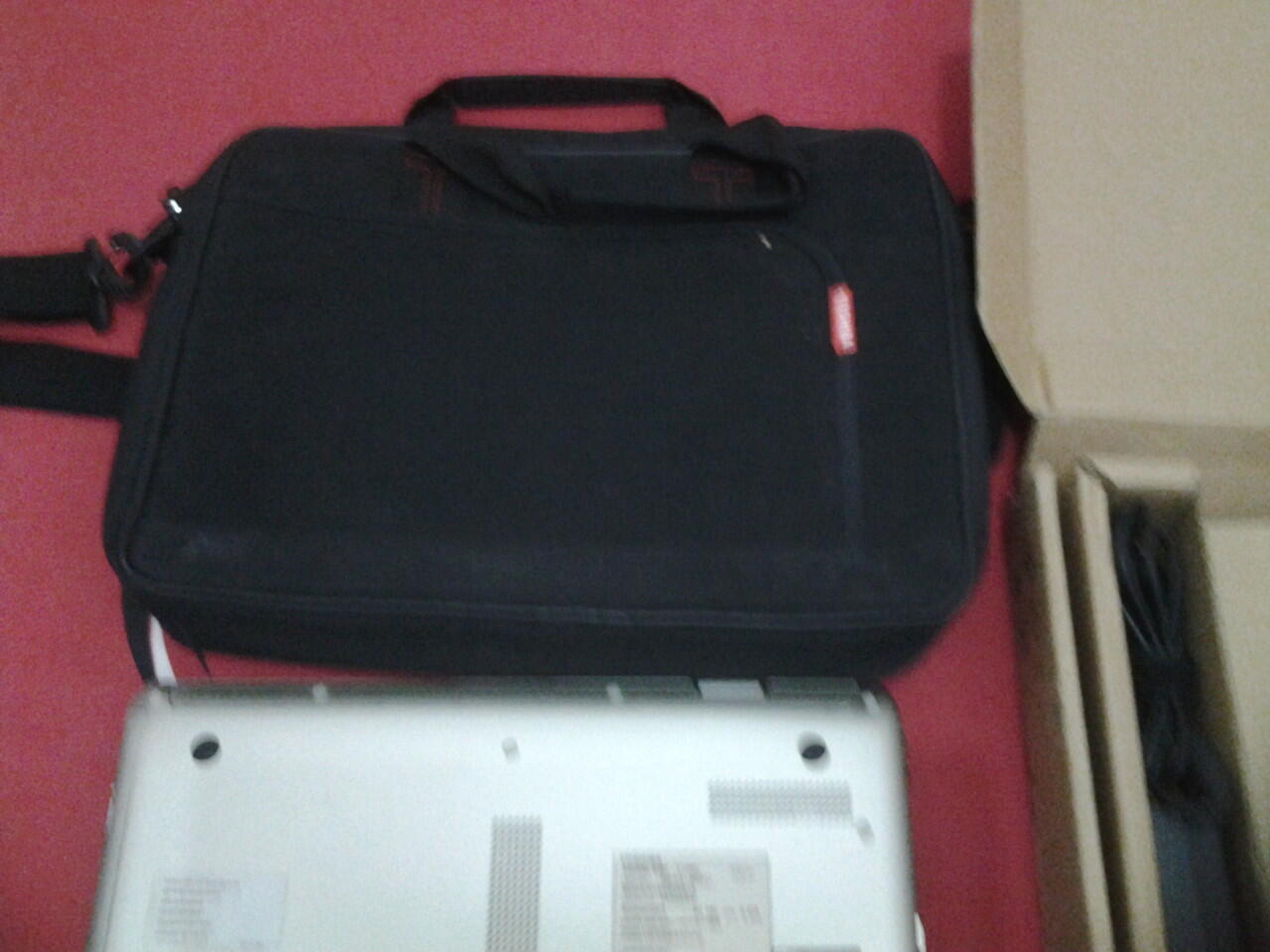 Toshiba Satellite E305-s1990x