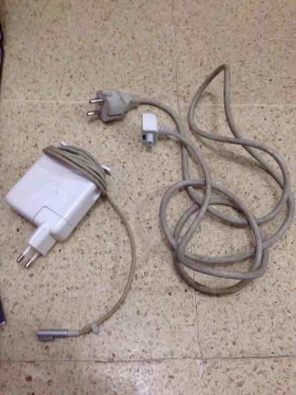 Jual cepat!! MACBOOK PRO 13 INCH muraaaah!!