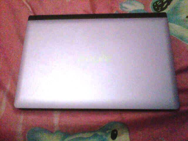 Netbook Axioo Pico M1110 Ungu