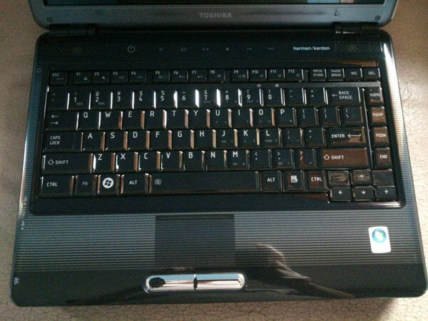 Laptop Toshiba Satellite M305-S4910 Bandung
