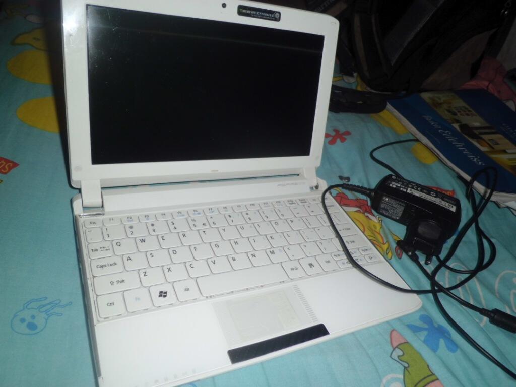 ACER Super N450 1,66 Ghz Batre 4-5 JaM
