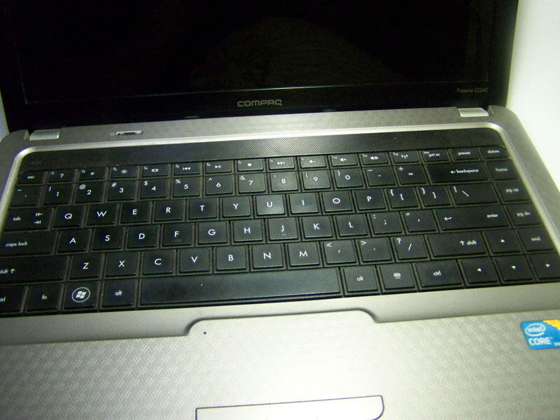 Compaq CQ42 core i3 murah aja gan, Bandung