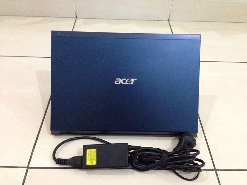 WTS Notebook/Laptop ACER 4830z Biru Second/Bekas/2nd. USB 3. Battere Mantap. Bandung