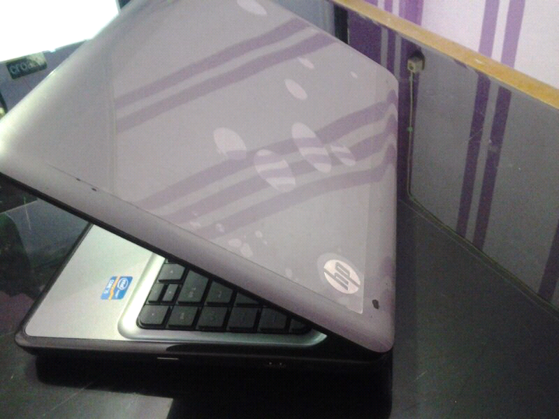 HP Pavilion g4 core i5 generasi 2,turbo 2,50GHz, windows 8