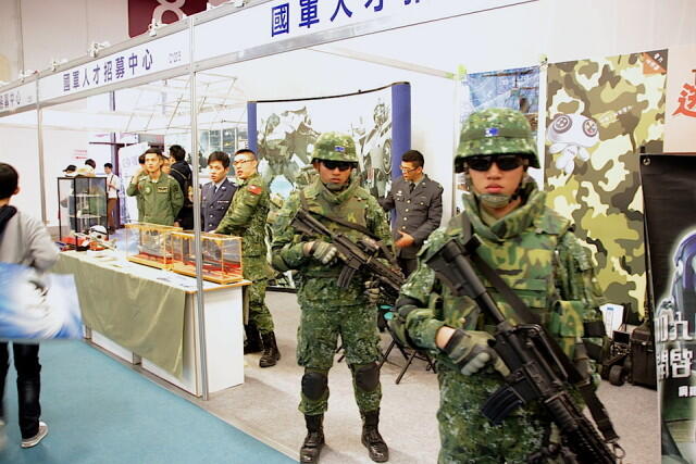&#91;Desperate&#93; - Butuh darah muda, Militer Taiwan Buka Stand di Game Expo