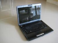 Jual santai... Laptop TOSHIBA SATELLITE A300D