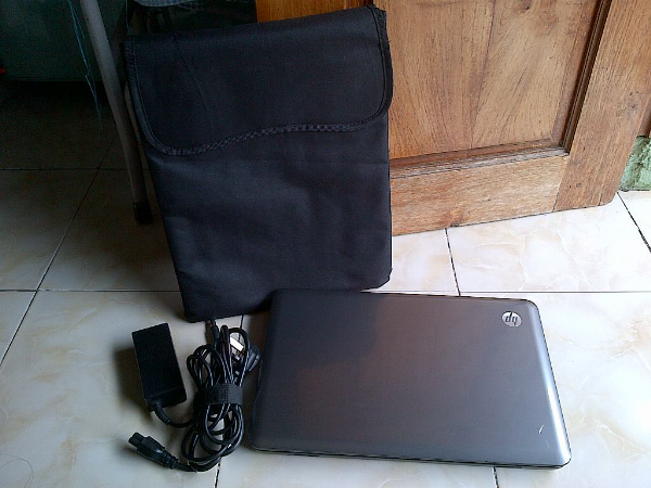 LAPTOP Hp PAVILION G4 CORE i3-2310M GAMING || VGA RADEON 1GB || SURABAYA