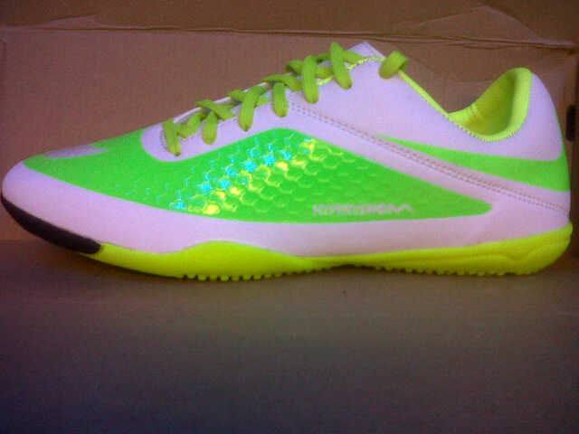 Sepatu Futsal obral 150rb, sampe akhir bulan.