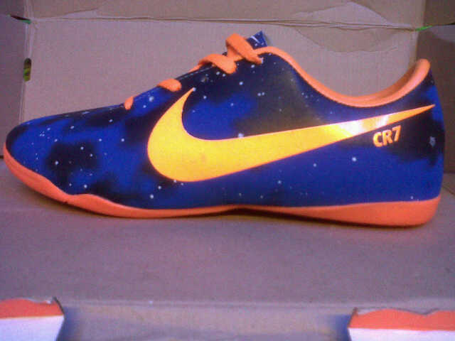 Sepatu Futsal obral 150rb, sampe akhir bulan.
