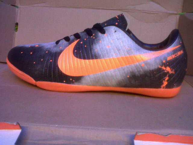 Sepatu Futsal obral 150rb, sampe akhir bulan.