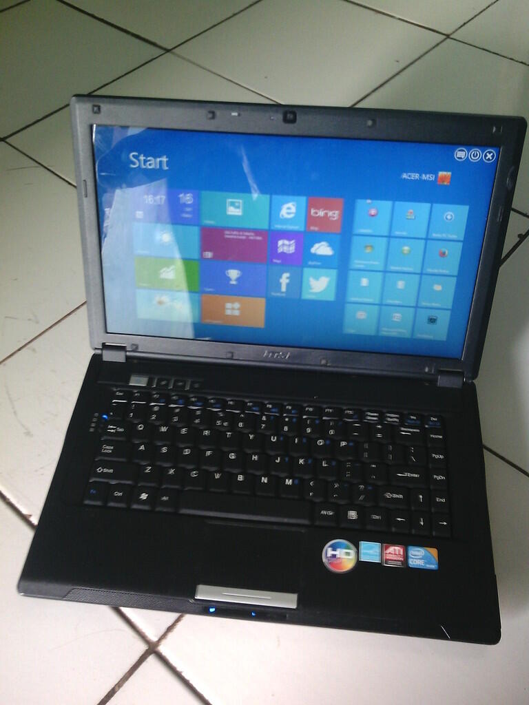 laptop msi cx 420 core i3 @ 2,13 GHZ fullset mulus