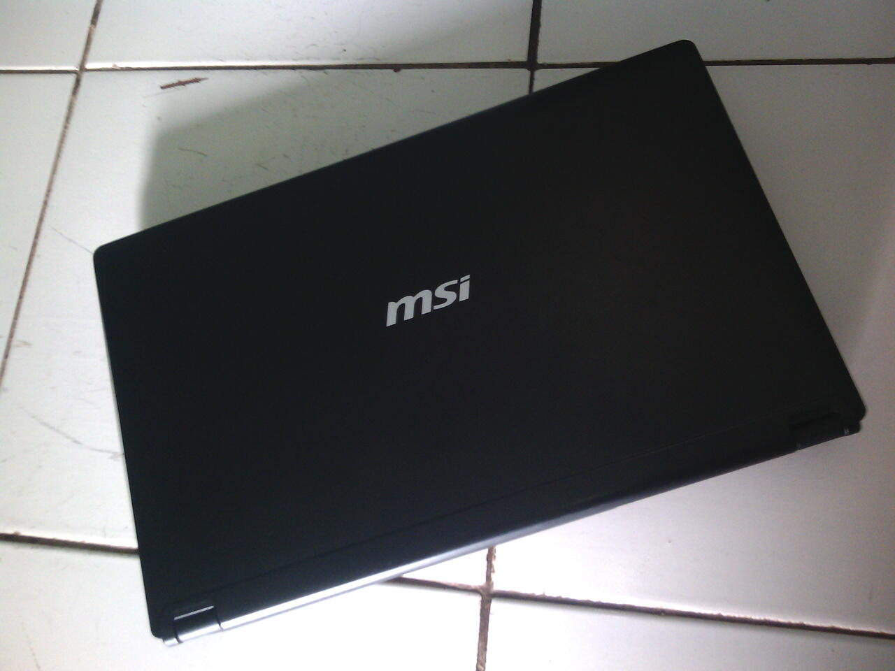 laptop msi cx 420 core i3 @ 2,13 GHZ fullset mulus