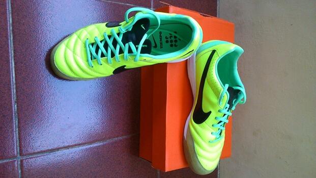 Sepatu Futsal Nike Tiempo Mystic Original Size 43 (9,5) Murah gaannn...