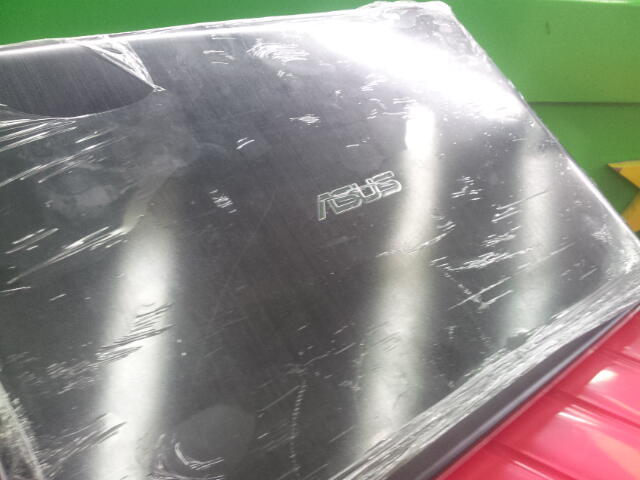 Asus Core i5 Touch Screen ZenBook