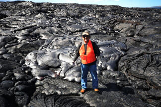 Melihat dahsyatnya lava letusan gunung Kilauea