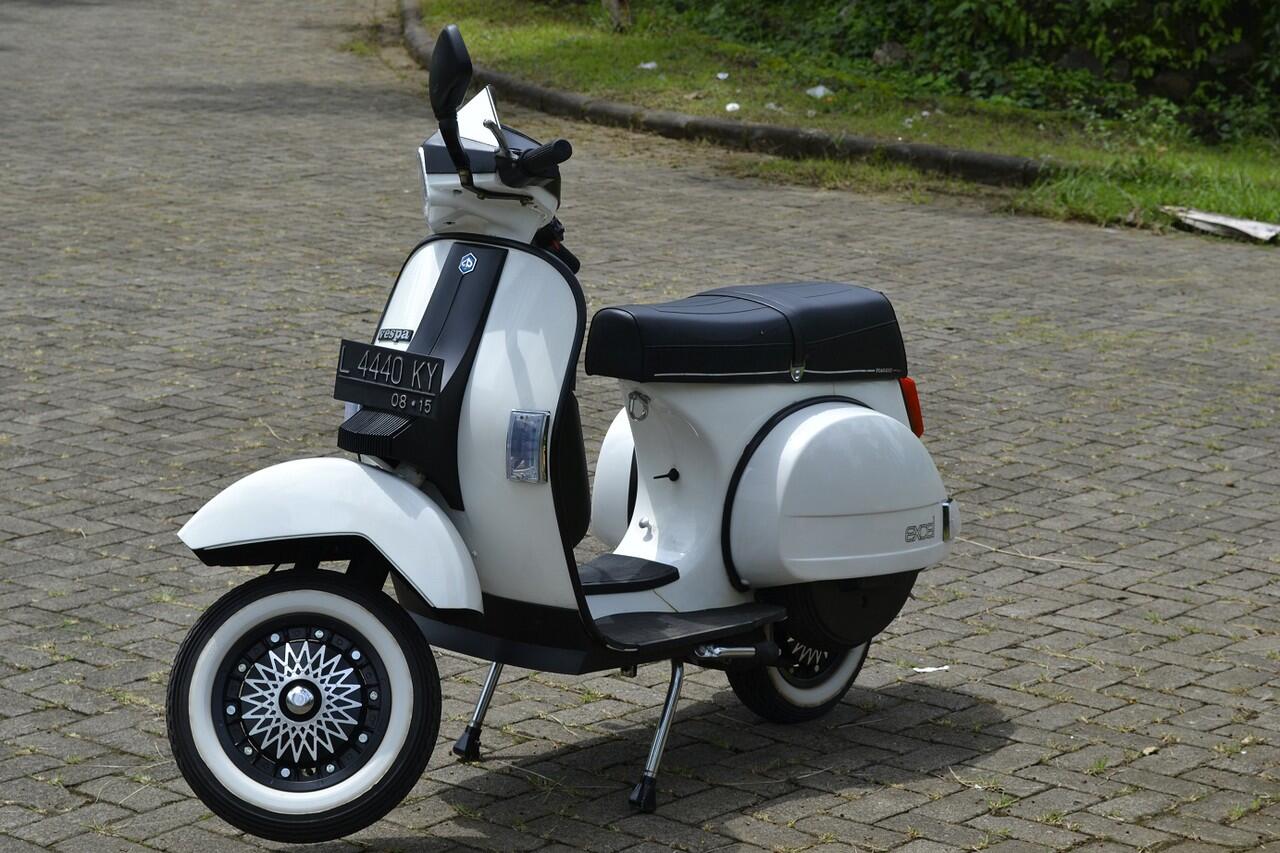 Cari Vespa Excel 1988 Mulus dan Terawat | KASKUS