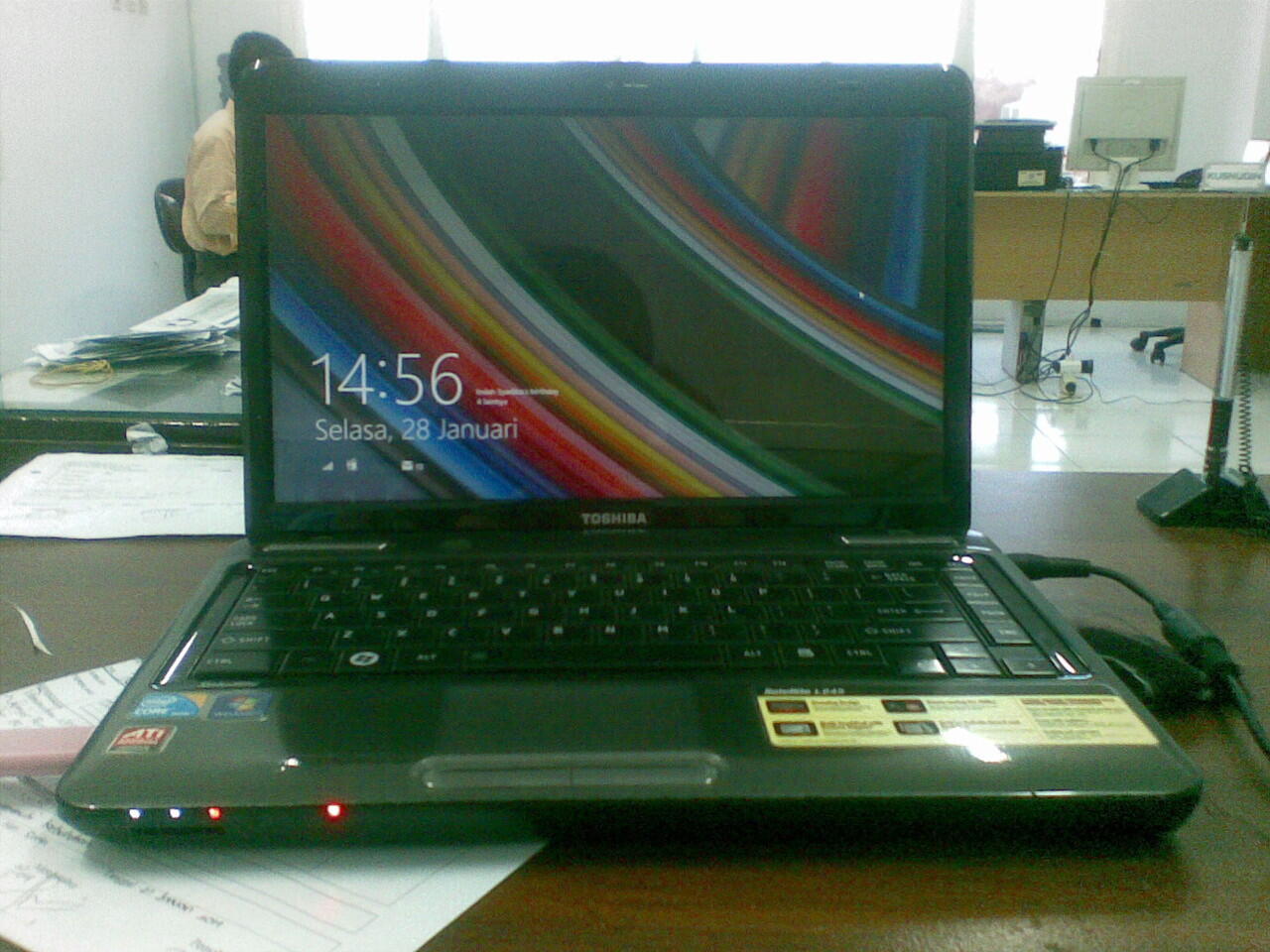toshiba l645 i3 ati radeon HD4500 500gb hdd 4 gb ram surabaya - mojokerto