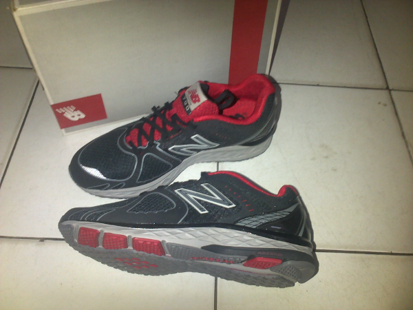 M790BR1-2E mens running NB