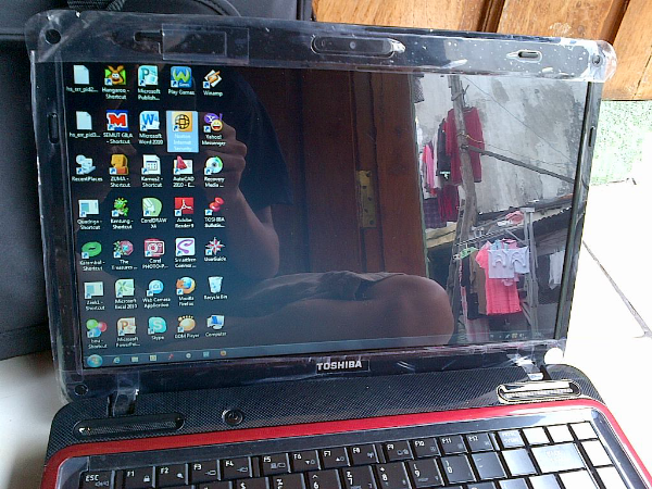 LAPTOP TOSHIBA L745 Core i3-2330M GAMING | 640GB | NVIDIA 1GB | 98% MULUS | SURABAYA