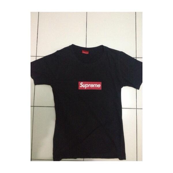 Wts tees supreme, vans t-shirt zara man, H&M, parka dickies