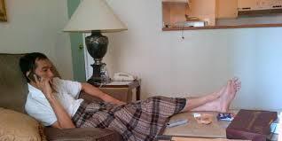 Tidur (masih) memakai sarung, sering mimpi basah ?