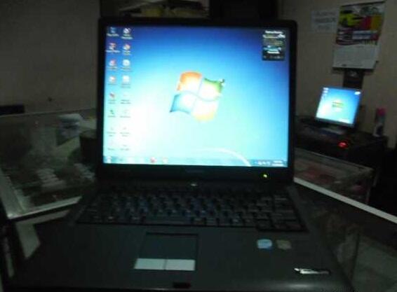 Laptop Buil Up Toshiba J72 Super Mulus