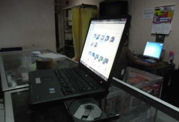 Laptop Buil Up Toshiba J72 Super Mulus