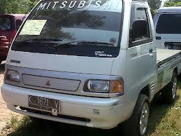 Mobil Kembar Beda Merk diindonesia gan!!! cerobrott!!