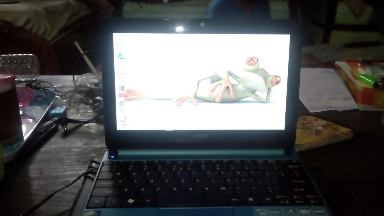 Laptop / Netbook Acer Aspire One D270 N2600 Segel Hdd 320gb Mulus Seperti Baru