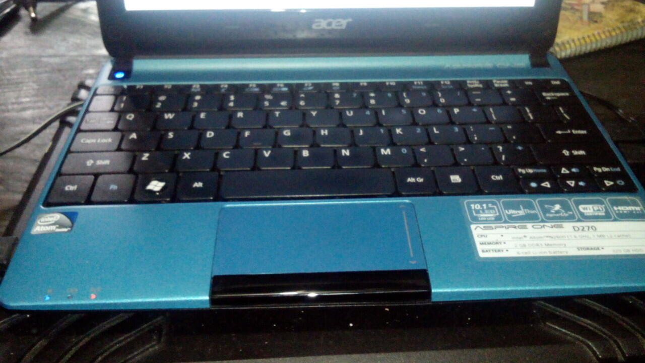 Laptop / Netbook Acer Aspire One D270 N2600 Segel Hdd 320gb Mulus Seperti Baru