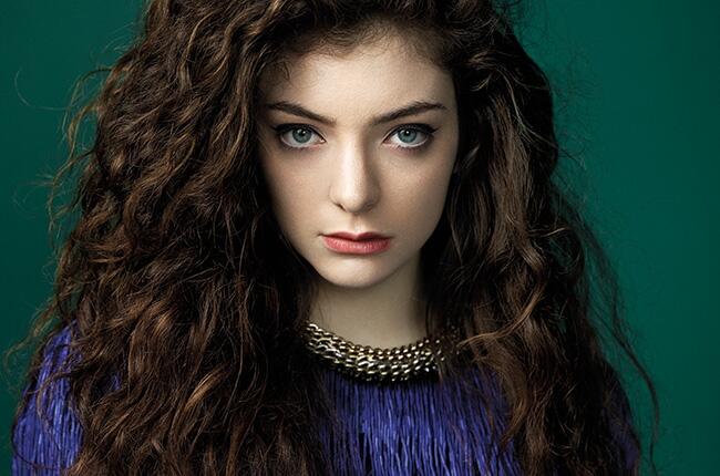 Mengenal LORDE,,,,Pemenang 2 Grammy Award 2014 yang ternyata masih ABG...