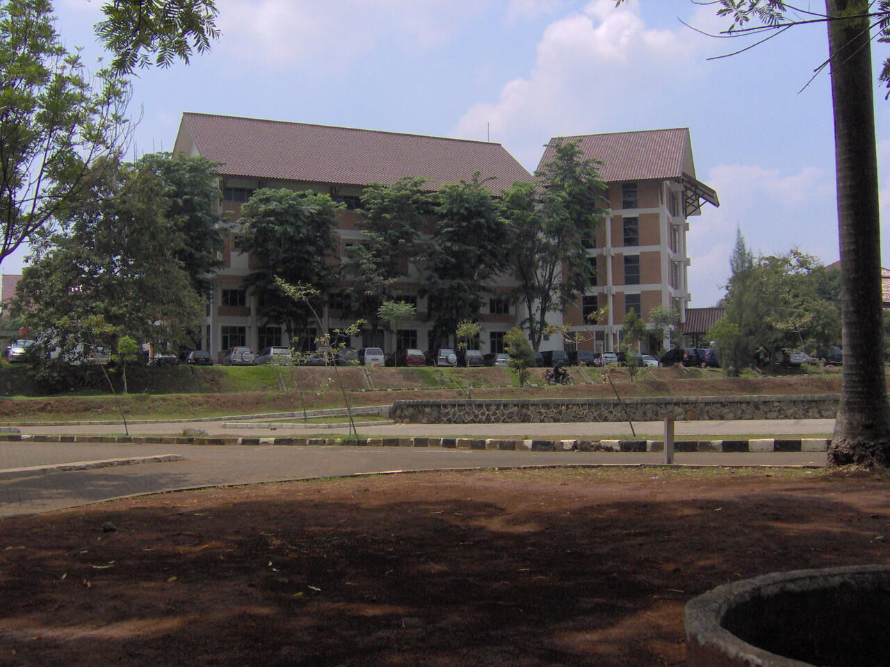 HAL LANGKA DI UNIVERSITAS INDONESIA (BISA TIMBUL KORBAN SUATU SAAT NANTI)