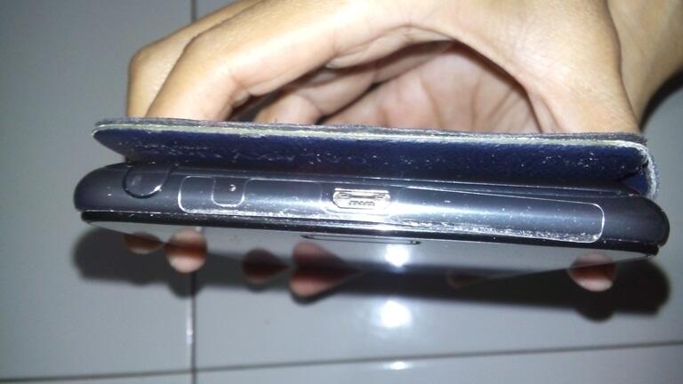 WTS SAMSUNG GALAXY NOTE 1 GT-N7000 FULLSET MULUS BANGET COD BANDUNG