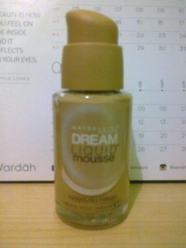 Preloved Muraahh Maybelline Dream Matte Liquid Foundation, Blouse, Dress